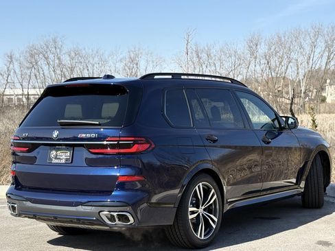 Used 2025 BMW X7 M60i image 6