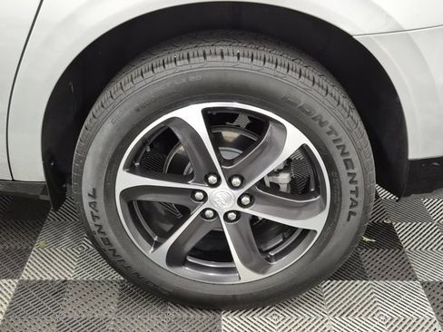 Used 2022 Buick Enclave Essence w/ Sport Touring Edition image 11