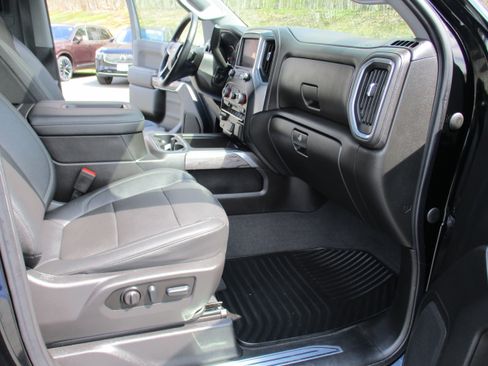Used 2022 Chevrolet Silverado 1500 LTZ w/ LPO, Dark Essentials Package AWD/4WD image 15