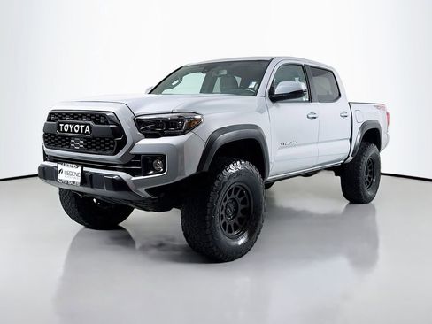 Used 2019 Toyota Tacoma TRD Off-Road w/ Technology Package image 1