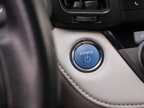 Certified 2018 Toyota RAV4 Limited image 16