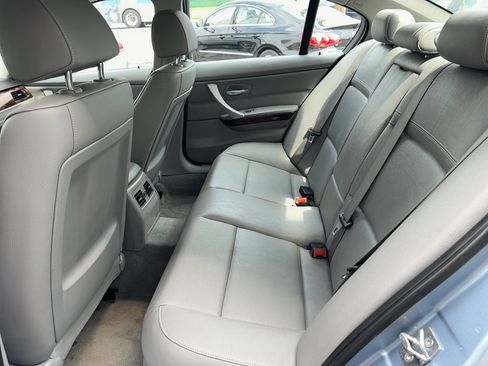 Used 2011 BMW 328i xDrive Sedan AWD/4WD image 17