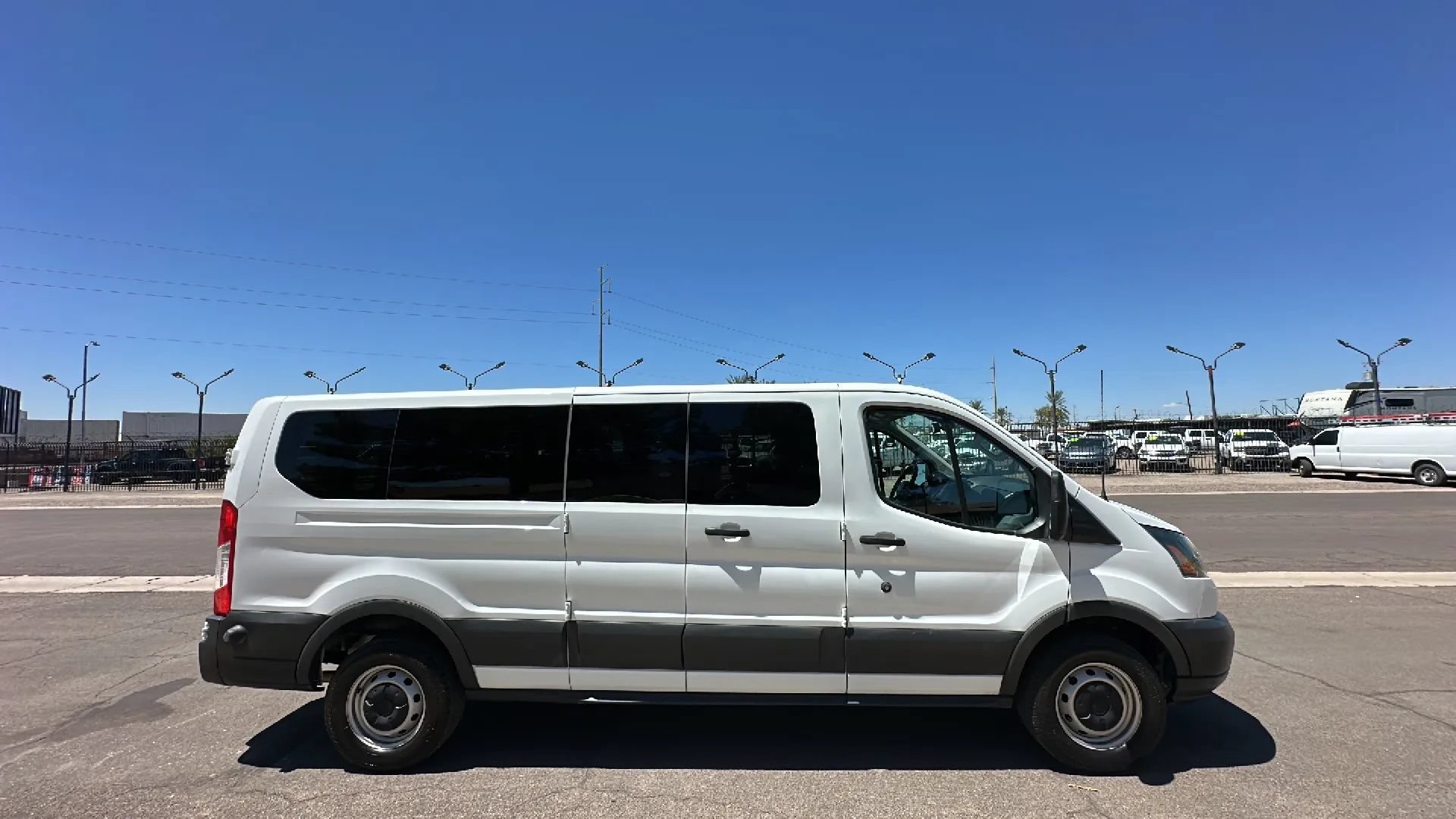 Used 2016 Ford Transit 350 XL RWD image 6