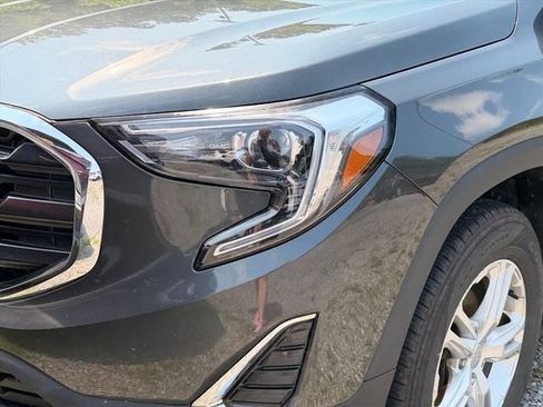 Used 2021 GMC Terrain SLE w/ Driver Convenience Package AWD/4WD image 4