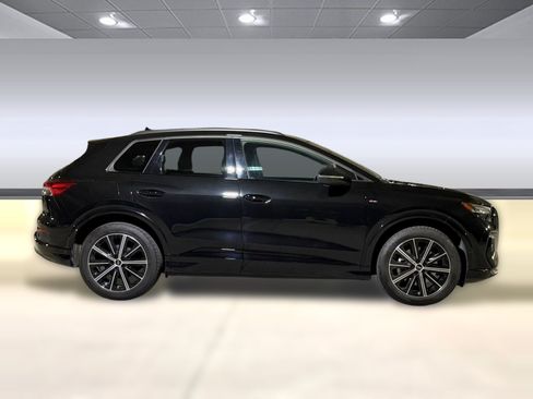 Used 2022 Audi Q4 e-tron Prestige AWD/4WD image 8
