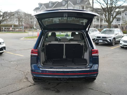 Used 2023 Volkswagen Atlas SEL R-Line image 7