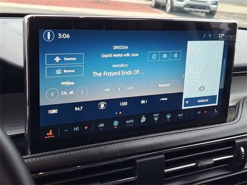 Used 2026 Lincoln Corsair Premiere w/ Towing Package image 14