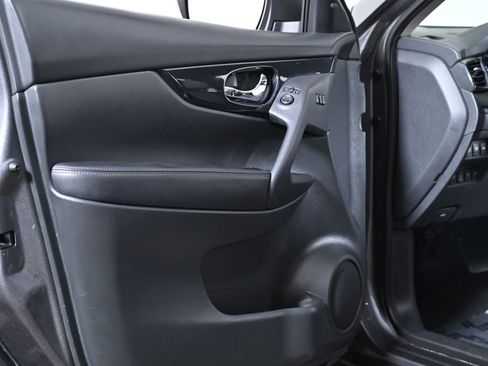 Certified 2019 Nissan Rogue SL AWD/4WD image 30