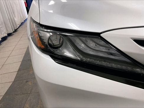 Used 2021 Toyota Camry XSE w/ Navigation Upgrade Package image 33