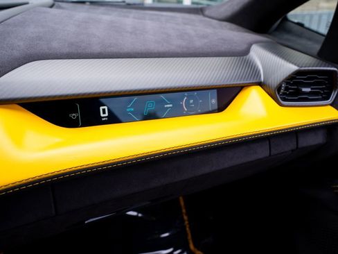 Used 2024 Lamborghini Revuelto AWD/4WD image 50