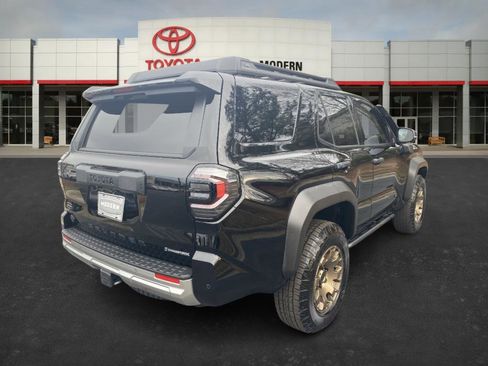 Certified 2025 Toyota 4Runner Trailhunter image 5