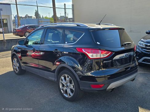 Used 2016 Ford Escape Titanium w/ Equipment Group 301A AWD/4WD image 5