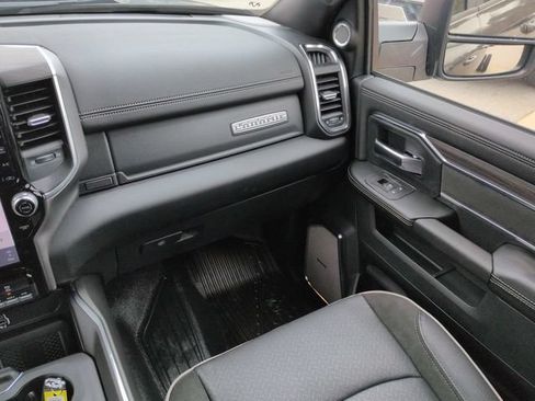 New 2026 RAM 5500 4x4 Crew Cab w/ Laramie Trim Package image 7