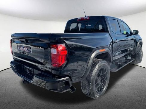 Certified 2024 GMC Canyon Denali w/ LPO, Denali Black Edition AWD/4WD image 15