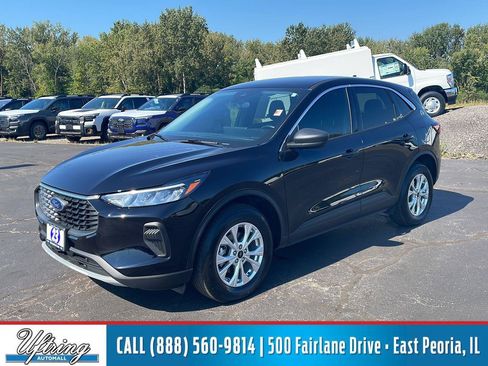 Used 2023 Ford Escape Active w/ Tech Pack #1 AWD/4WD image 1