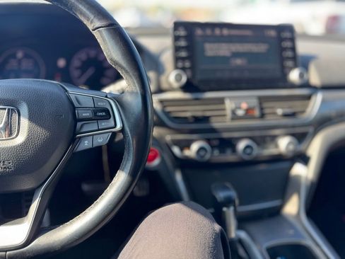 Used 2019 Honda Accord Sport image 8