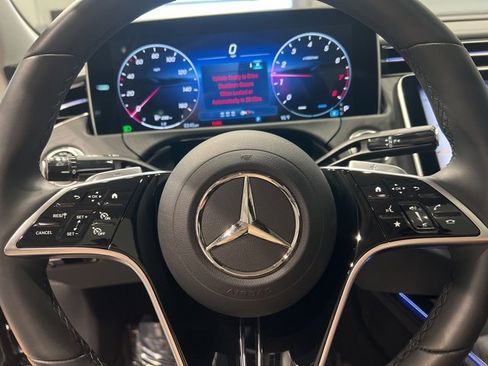 Used 2025 Mercedes-Benz E 350 4MATIC Sedan image 29