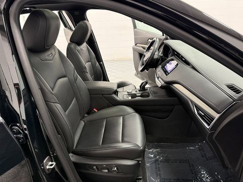 Used 2019 Cadillac XT4 Premium Luxury image 14