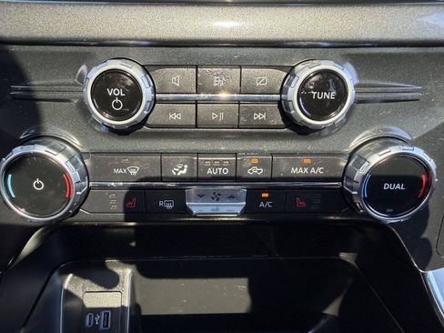 Used 2022 Ford F150 XLT w/ Equipment Group 302A High AWD/4WD image 32
