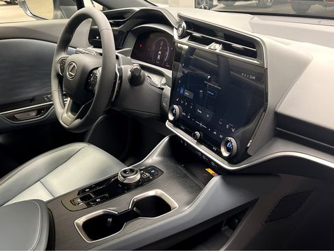 New 2026 Lexus RZ 450e AWD image 33