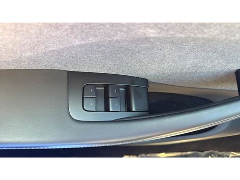Used 2025 Tesla Model 3 Long Range RWD image 32