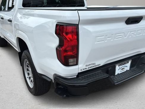 Used 2023 Chevrolet Colorado W/T RWD image 34