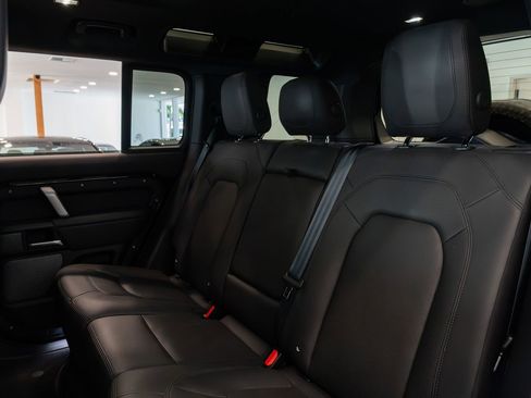 Used 2024 Land Rover Defender 110 V8 AWD/4WD image 13