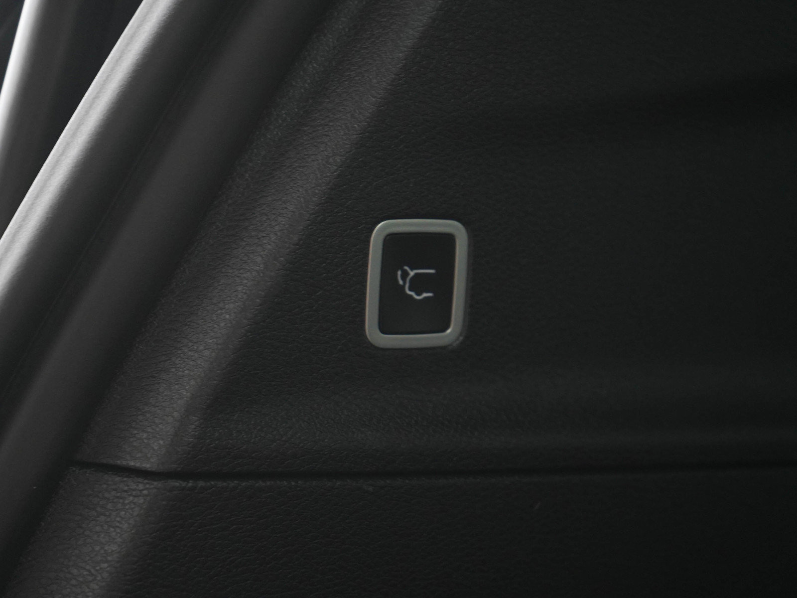 Used 2025 Chrysler Pacifica Select FWD image 19
