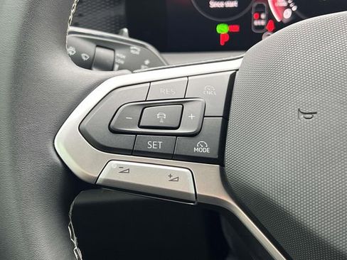 New 2026 Volkswagen Tiguan SE image 15