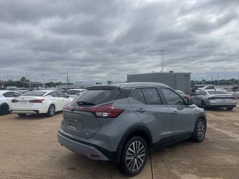 Used 2023 Nissan Kicks SV FWD image 21