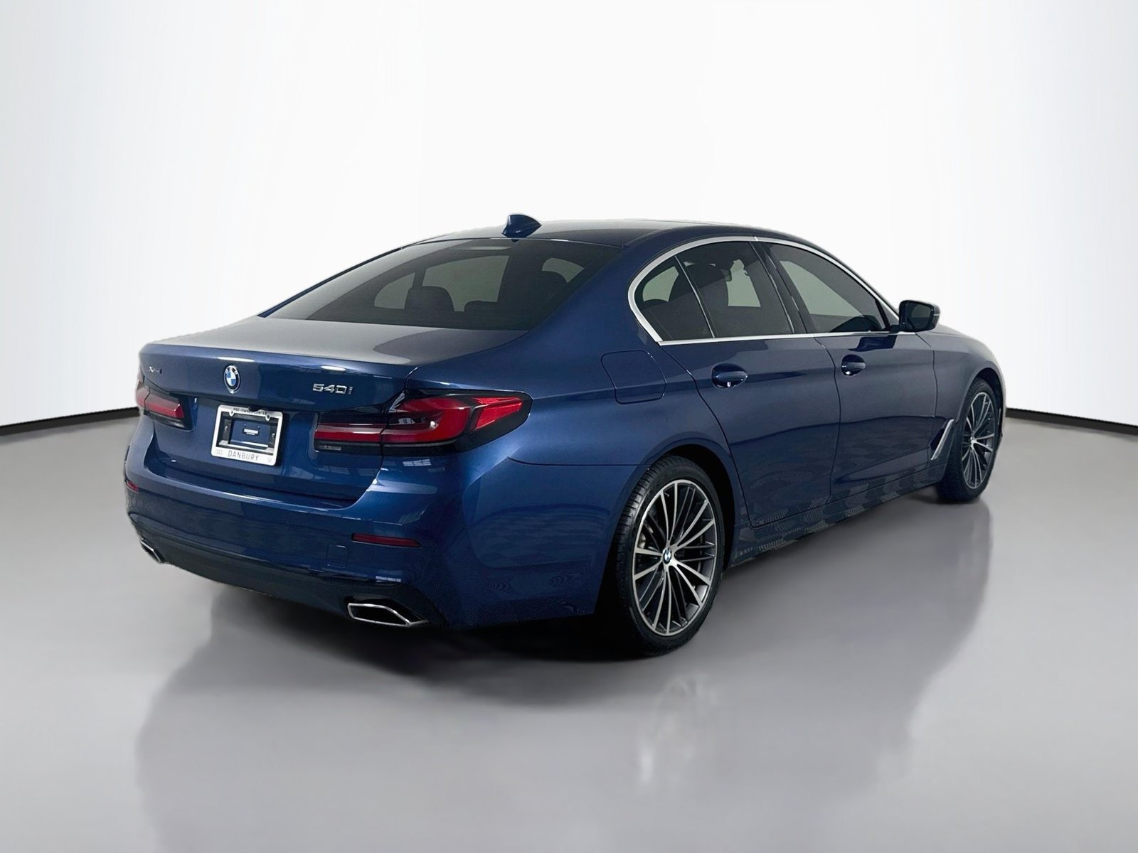 Used 2022 BMW 540i xDrive w/ Convenience Package AWD/4WD image 9