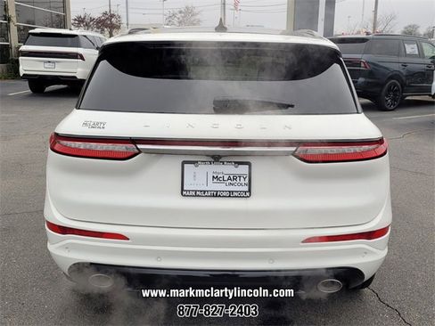 New 2026 Lincoln Corsair Premiere image 9