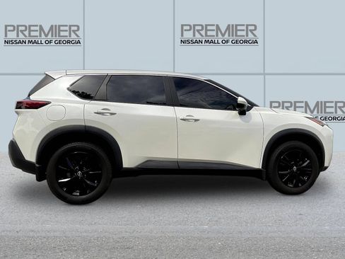 Used 2023 Nissan Rogue SV FWD image 8
