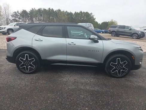 Certified 2024 Chevrolet Blazer RS w/ Driver Confidence II Package AWD/4WD image 4