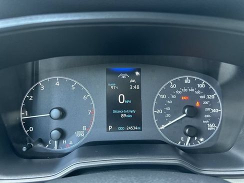 Used 2024 Toyota Corolla Cross LE FWD image 16
