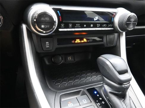 Used 2023 Toyota RAV4 XLE image 29