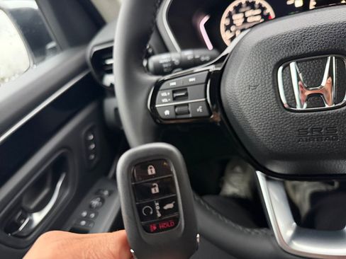 New 2025 Honda Pilot EX-L image 34