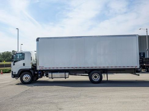 New 2024 Chevrolet Low Cab Forward 7500XD RWD image 6