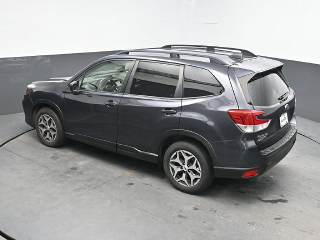 Used 2019 Subaru Forester Premium AWD/4WD image 25