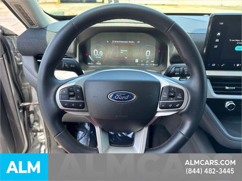 Used 2025 Ford Explorer Active image 31