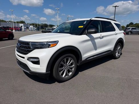 Used 2021 Ford Explorer XLT w/ Equipment Group 202A AWD/4WD image 1