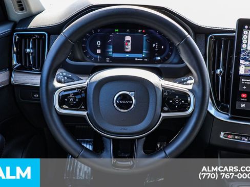 Used 2025 Volvo XC90 B6 Plus image 34