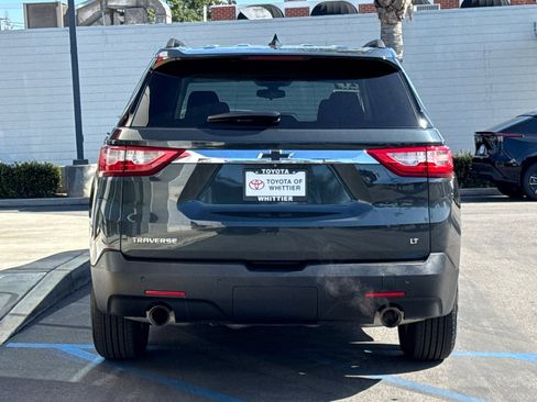 Used 2021 Chevrolet Traverse LT image 6