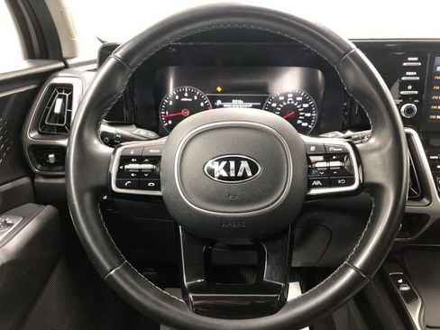 Used 2021 Kia Sorento S w/ Panoramic Sunroof Package AWD/4WD image 17