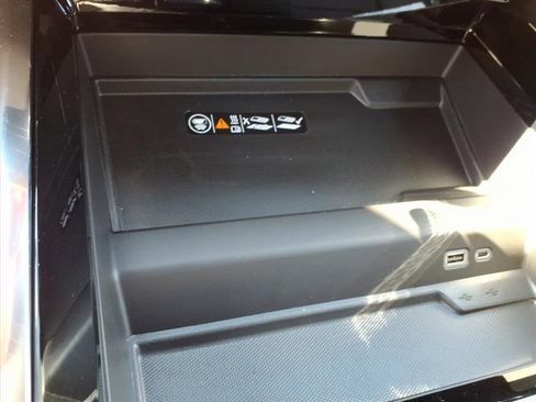 New 2026 Chevrolet Suburban High Country image 11