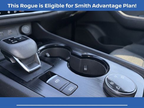 Certified 2022 Nissan Rogue SV image 15
