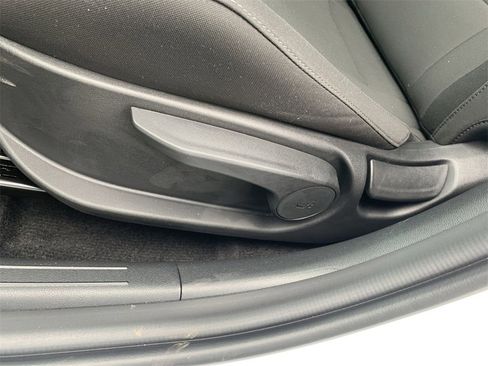 New 2025 Hyundai Elantra Blue image 4