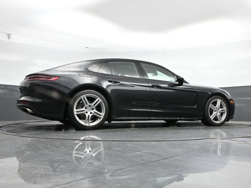 Used 2019 Porsche Panamera image 45