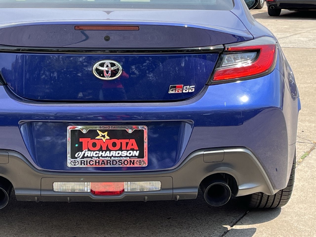 Used 2023 Toyota GR86 w/ ALL Weather Mat Package (TMS) RWD image 6