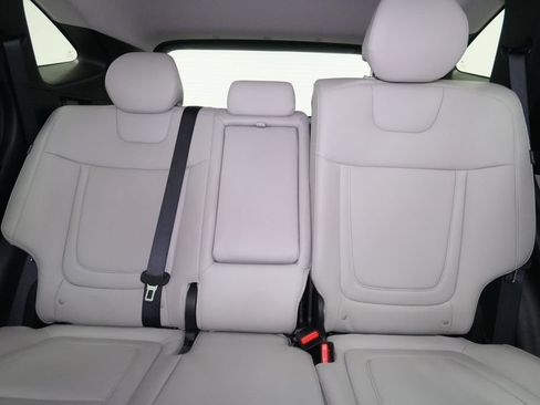 Used 2025 Hyundai Tucson SEL AWD/4WD image 17
